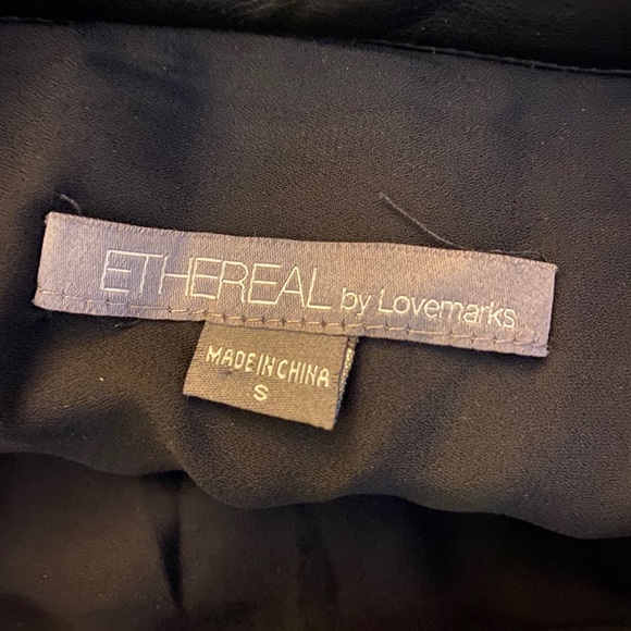ETHEREAL BY LOVEMARKS HIGHWAIST FAUX LEATHER SKIRT - Picture 5 of 5